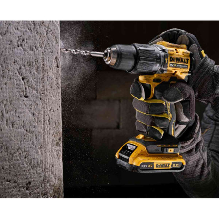 Aku vrtačka s příklepem DeWalt 2x2.0Ah DCD100YD2T - 3
