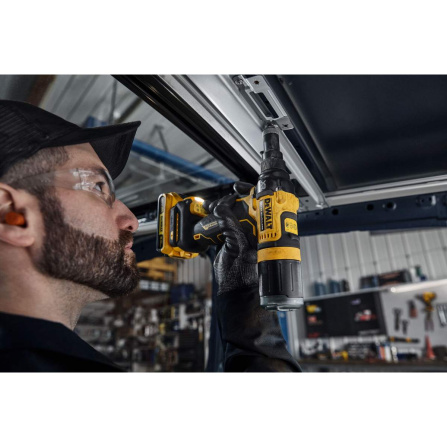 Aku nýtovací pistole DeWALT 18V XR 2x2Ah DCF414E2GT-W - 4