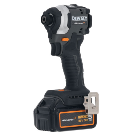 Sada aku vrtačky DCD85M a rázového utahováku DCF85M DeWalt edice McLaren DCK200MP2T - 3