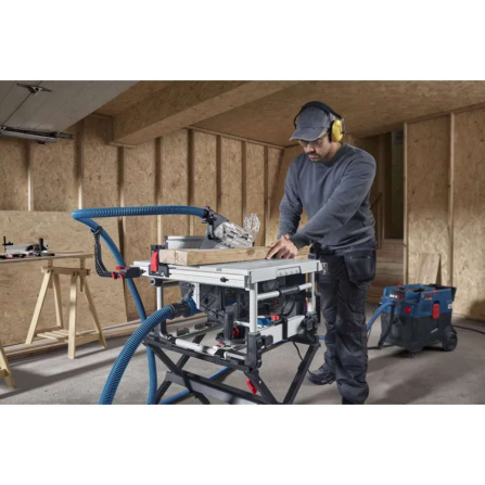 0601B30600 Pila stolní GTS 70-216-2