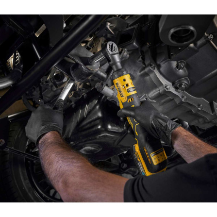 Aku ráčna DeWalt DCF512EN 18V 1/2 - 4 Aku ráčna DeWalt DCF512EN 18V 1/2 - 4