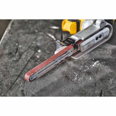 Aku pilník pásový 18v XR DeWalt 2x1,7 Ah DCM200E2T - 3