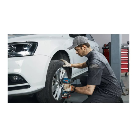 Aku rázový utahovák Bosch GDS 18V-400 Professional 06019K0021 - 2