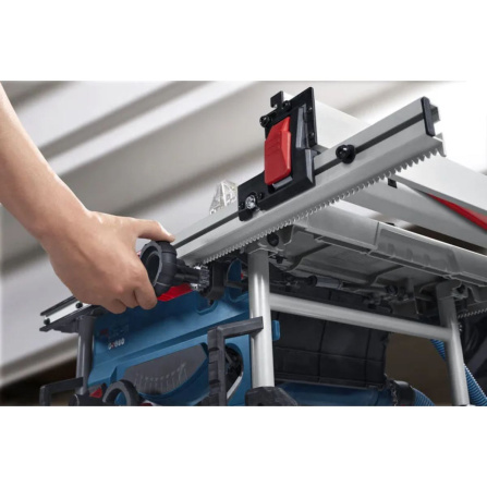 0601B30600 Pila stolní GTS 70-216-7