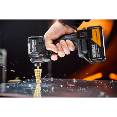 DCF86MP2T-QW Aku rázový utahovák DCF86M, 2x5.0Ah, kufr-3