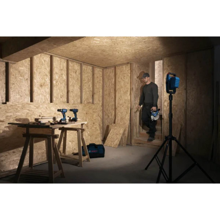 06014A8100 Aku svítilna Bosch GLI 18V-3000 solo-2