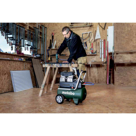 Kompresor bezolejový Metabo Basic 220-24 OF Silent 601593000 - 4 Kompresor bezolejový Metabo Basic 220-24 OF Silent 601593000 - 4