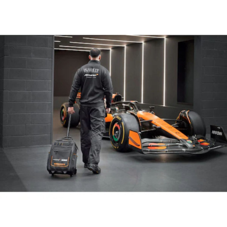 Batoh na nářadí s teleskopickou rukojetí a kolečky DeWalt edice McLaren DWST60101-9 - 9 Batoh na nářadí s teleskopickou rukojetí a kolečky DeWalt edice McLaren DWST60101-9 - 9